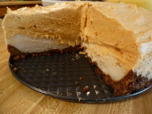 vegan Pumpkin ice cream mousse pie with gingersnap crust