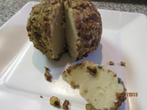 Vegan cheese ball